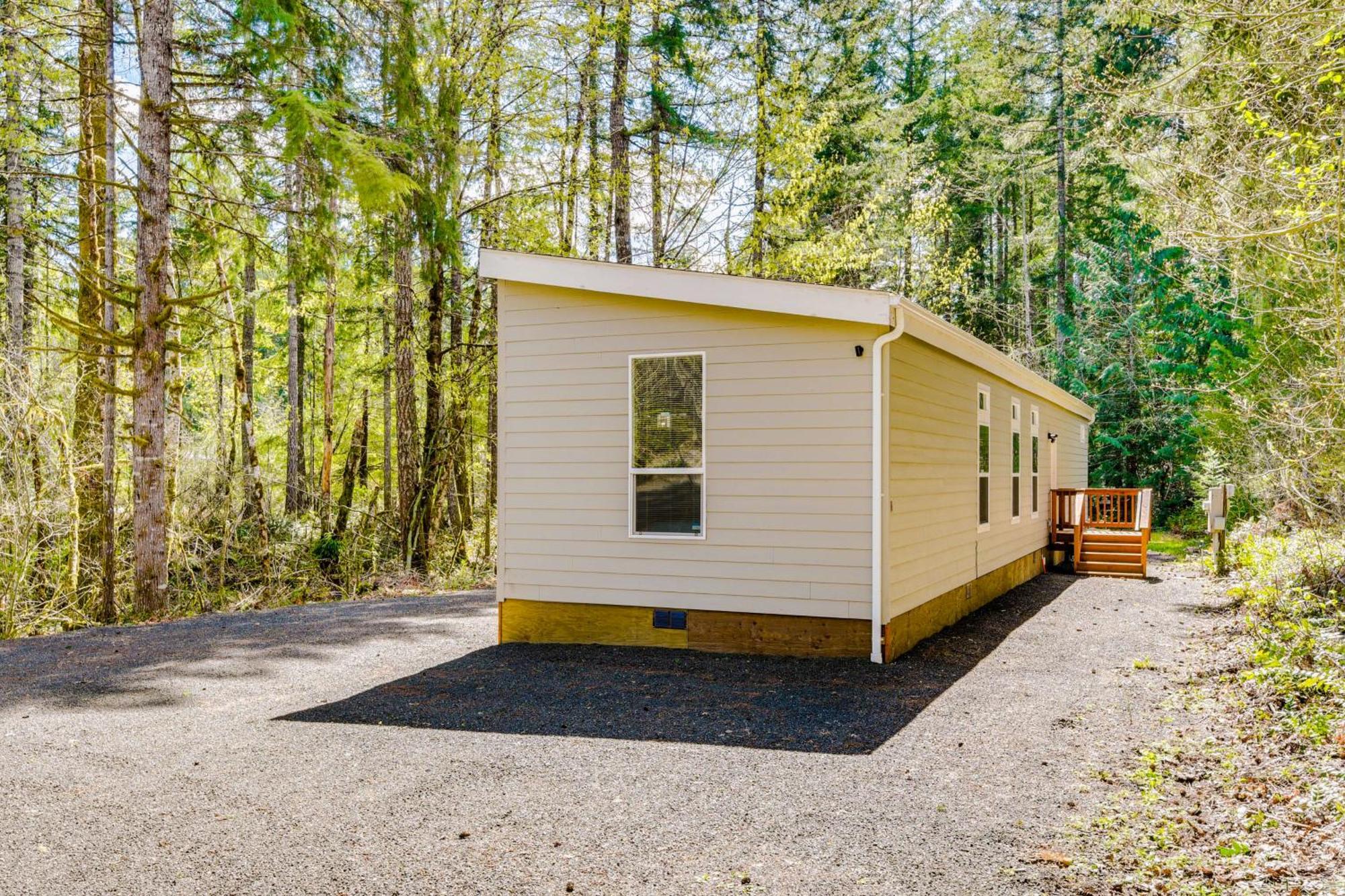 Hoodsport Vacation Rental With Private Lake Access! Extérieur photo